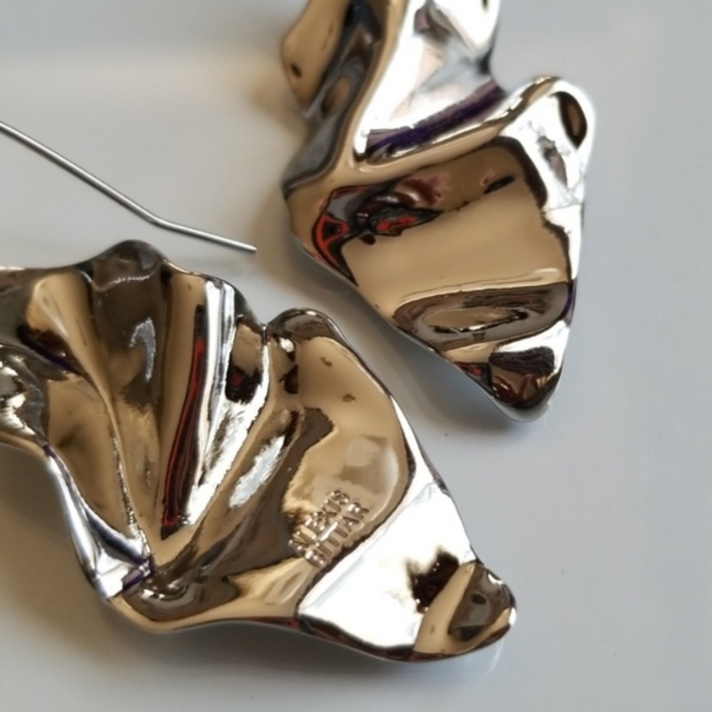 Alexis Bittar Crumpled Wire Earrings - Picture 2 of 6